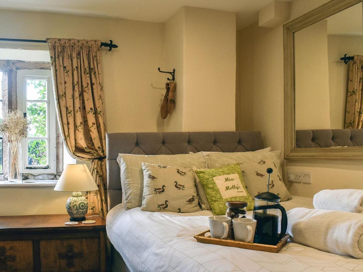 Lea Hall Farmhouse Tissington Экстерьер фото